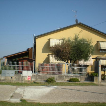 Camere Solidea Veronella Luaran gambar