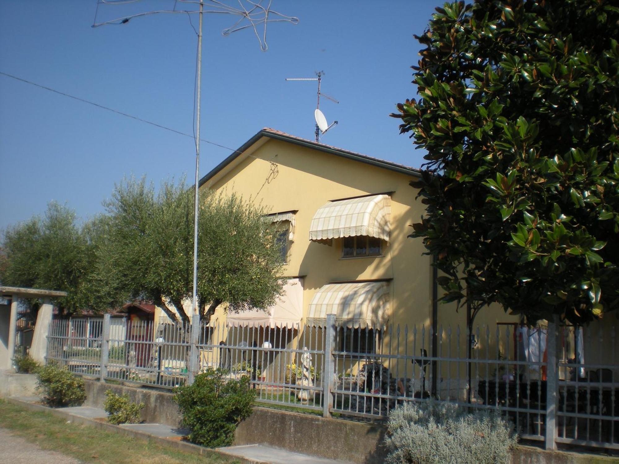 Camere Solidea Veronella Luaran gambar