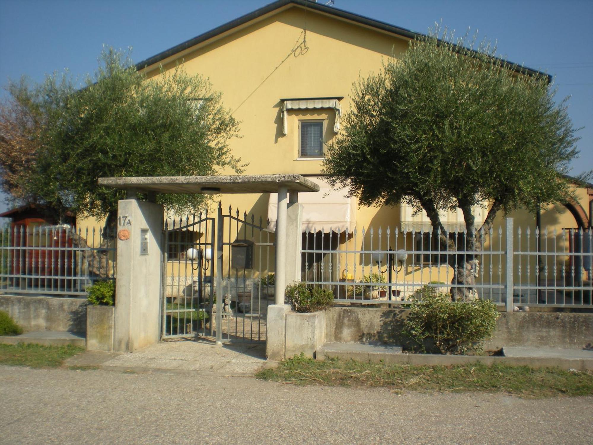 Camere Solidea Veronella Luaran gambar